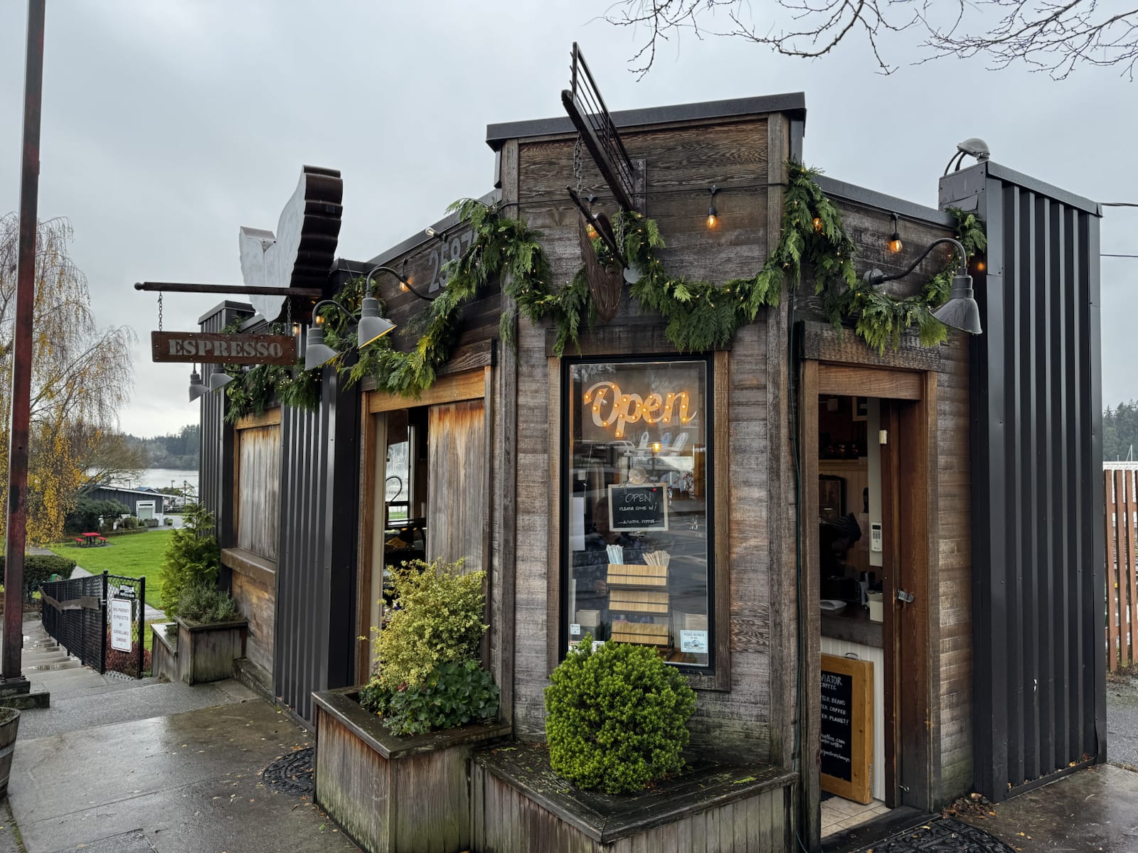 The Aviator Coffee stand at the Kingston Ferry Terminal